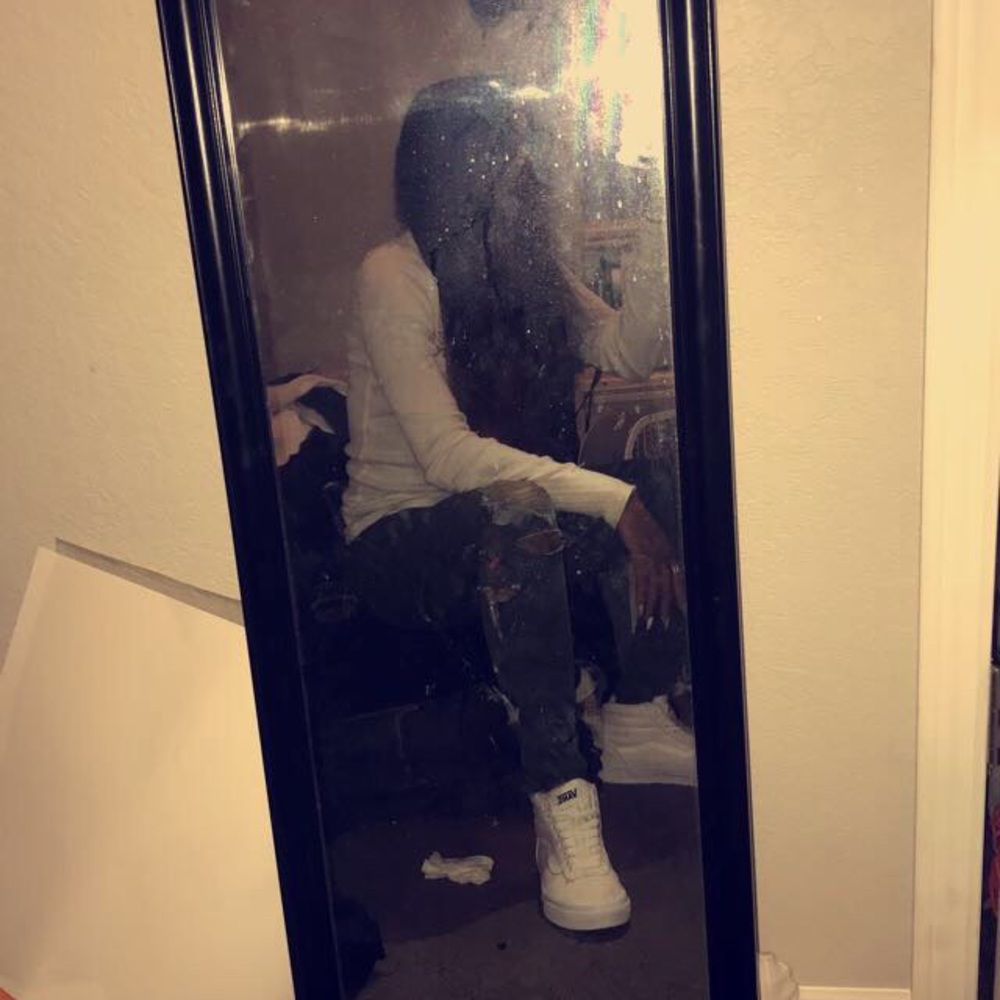 Meet your Posher, Kiana